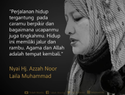Biografi Bu Nyai Azzah Lirboyo Lengkap dengan Nasehat