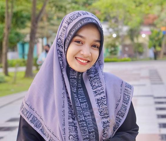 Biografi Ning Umi Laila Lengkap Dengan Quote, Nasihat dan Dawuhnya